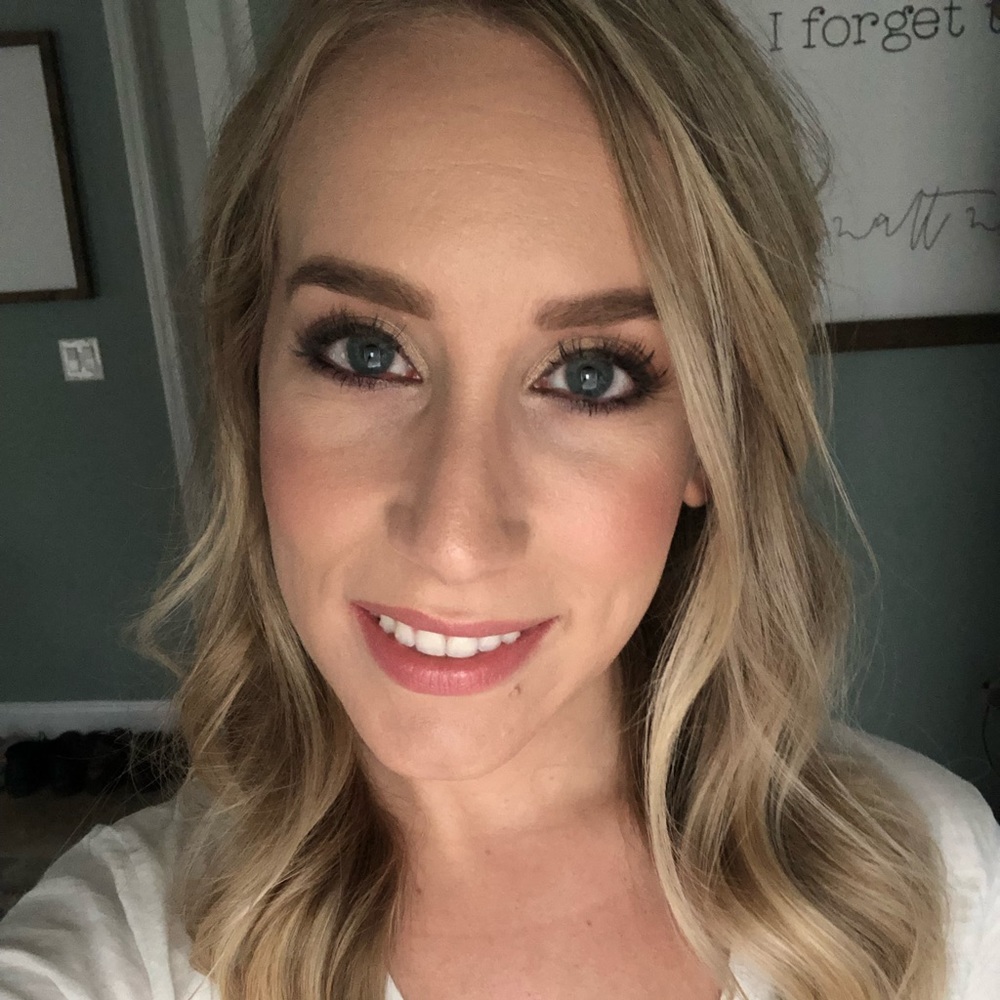 Meet your Posher, Stephanie